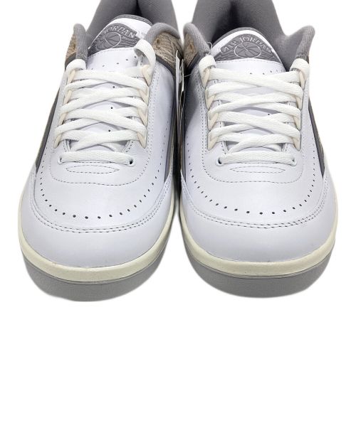 NIKE（ナイキ）NIKE (ナイキ) スニーカー AIR JORDAN 2 RETRO LOW（エアジョーダン2レトロロー） ベージュ×ホワイト サイズ:28.5 未使用品の古着・服飾アイテム