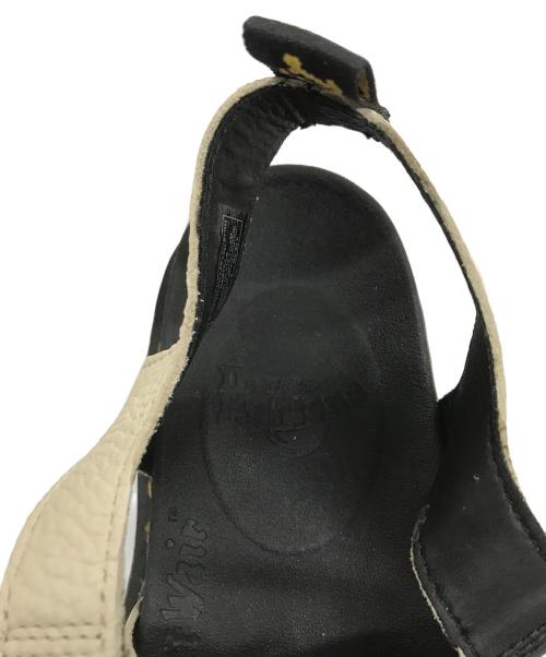 Dr.Martens（ドクターマーチン）Dr.Martens (ドクターマーチン) サンダル ブラック×アイボリー サイズ:UK6の古着・服飾アイテム