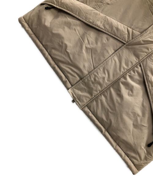 WILD THINGS（ワイルドシングス）WILD THINGS (ワイルドシングス) 中綿ベスト　モンスターパーカー ベージュ サイズ:ASIA Mの古着・服飾アイテム