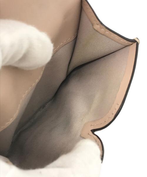 Kate Spade（ケイトスペード）Kate Spade (ケイトスペード) 2つ折り財布 ライトピンク サイズ:実寸サイズにてご確認ください。の古着・服飾アイテム