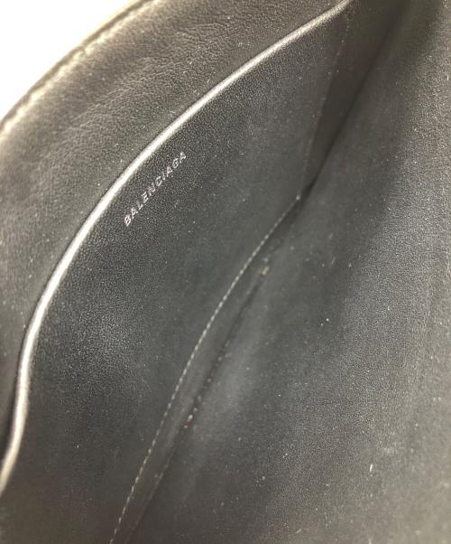 BALENCIAGA（バレンシアガ）BALENCIAGA (バレンシアガ) クラッチバッグ ホワイト系 サイズ:実寸サイズにてご確認ください。の古着・服飾アイテム