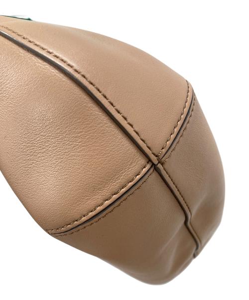 ANYA HINDMARCH（アニヤ・ハインドマーチ）ANYA HINDMARCH (アニヤハインドマーチ) 2WAYバッグ ハンドバッグ ショルダーバッグ ベージュ サイズ:実寸サイズにてご確認ください。の古着・服飾アイテム