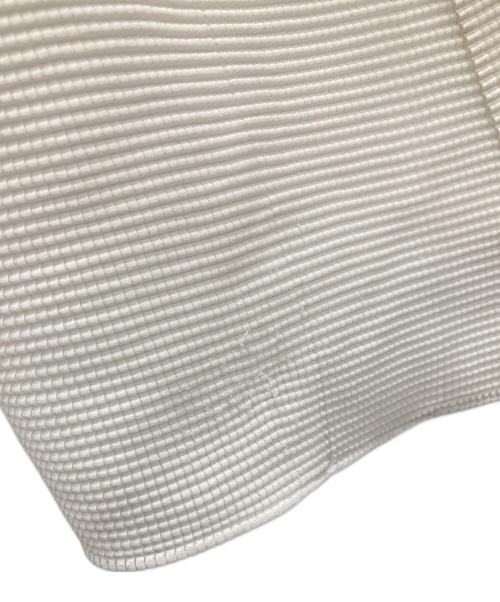 ISSEY MIYAKE（イッセイミヤケ）ISSEY MIYAKE (イッセイミヤケ) カットソー ホワイト サイズ:実寸サイズにてご確認ください。の古着・服飾アイテム
