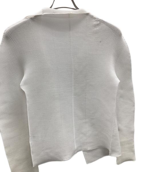 ISSEY MIYAKE（イッセイミヤケ）ISSEY MIYAKE (イッセイミヤケ) カットソー ホワイト サイズ:実寸サイズにてご確認ください。の古着・服飾アイテム