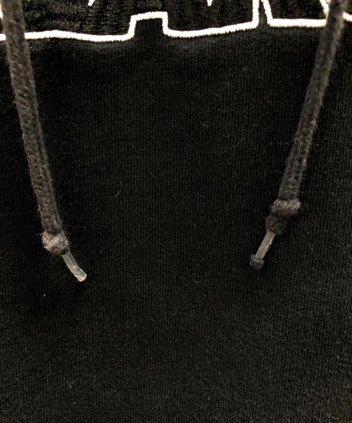 X-LARGE（エクストララージ）X-LARGE (エクストララージ) プルオーバーパーカー STANDARD LOGO PULLOVER HOODED SWEAT（スタンダード ロゴ プルオーバー フーデッド スウェット） ブラック サイズ:Lの古着・服飾アイテム