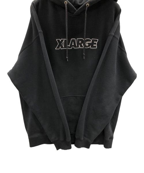 X-LARGE（エクストララージ）X-LARGE (エクストララージ) プルオーバーパーカー STANDARD LOGO PULLOVER HOODED SWEAT（スタンダード ロゴ プルオーバー フーデッド スウェット） ブラック サイズ:Lの古着・服飾アイテム
