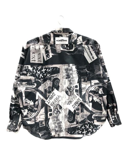 bodysong.（ボディソング）bodysong. (ボディソング) ZUTOMAYO MART (ズトマヨ マート) コラージュシャツ ホワイト×ブラック サイズ:Lの古着・服飾アイテム