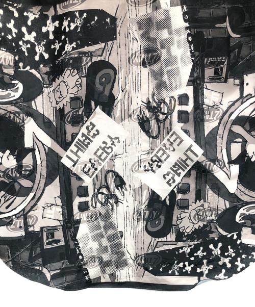 bodysong.（ボディソング）bodysong. (ボディソング) ZUTOMAYO MART (ズトマヨ マート) コラージュシャツ ホワイト×ブラック サイズ:Lの古着・服飾アイテム