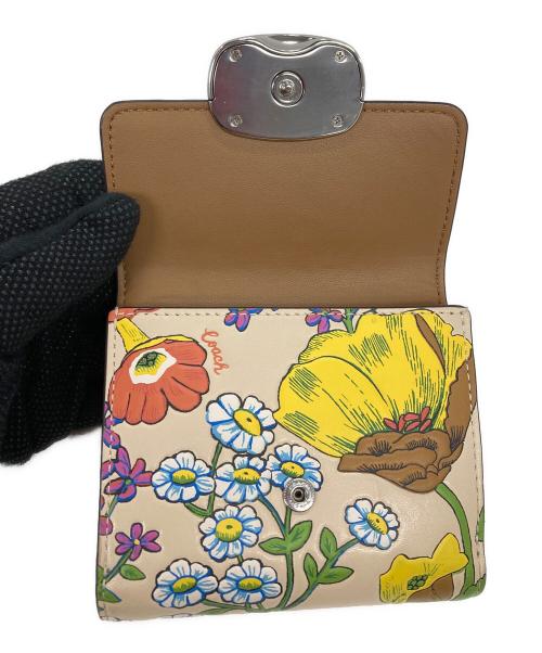 COACH（コーチ）COACH (コーチ) 3つ折り財布 	エライザ スモール ウォレット・フローラル プリント 花柄 サイズ:実寸サイズにてご確認ください。の古着・服飾アイテム