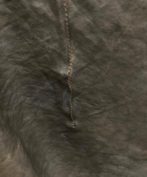 ISAMU KATAYAMA BACKLASH（イサムカタヤマ・バックラッシュ）ISAMU KATAYAMA BACKLASH (イサムカタヤマ・バックラッシュ) ベルギーショルダー製品染め レザーシャツ ブラウン サイズ:Lの古着・服飾アイテム