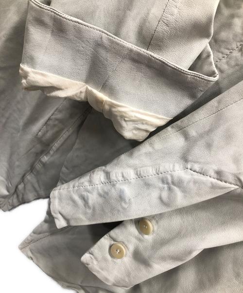 JULIUS（ユリウス）JULIUS (ユリウス) レザーコート ライトグレー サイズ:2の古着・服飾アイテム