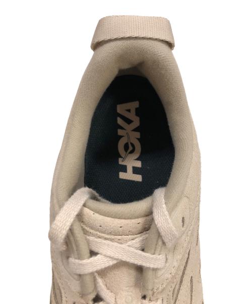 HOKAONEONE（ホカオネオネ）HOKAONEONE (ホカオネオネ) スニーカー CLIFTON L SUEDE(クリフトン エル スエード) ベージュ サイズ:26.5の古着・服飾アイテム