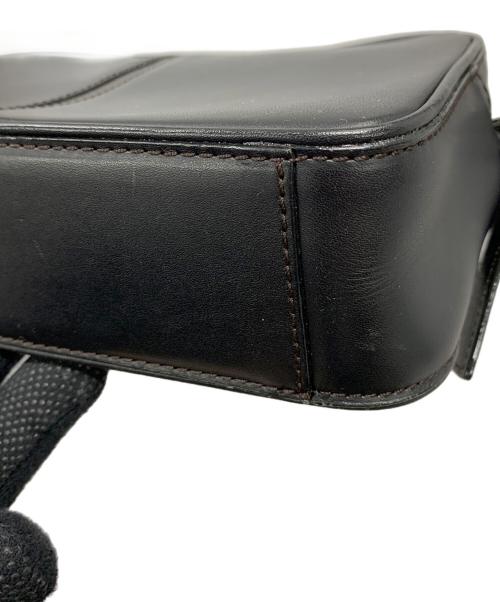 BURBERRY（バーバリー）BURBERRY (バーバリー) レザーショルダーバッグ ブラック サイズ:実寸サイズにてご確認ください。の古着・服飾アイテム