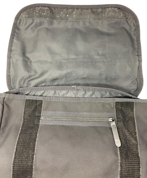 PORTER（ポーター）PORTER (ポーター) ショルダーバッグ　HEAT（ヒート）  MESSENGER BAG（メッセンジャーバッグ） ブラック サイズ:実寸サイズにてご確認下さい。の古着・服飾アイテム