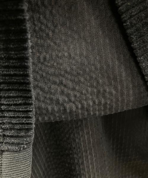 Champion REVERSE WEAVE（チャンピオン リバース ウィーブ）Champion REVERSE WEAVE (チャンピオン リバース ウィーブ) パーカー CORDUROY CROPPED HOODIE（コーデュロイ クロップド フーディ） ブラック サイズ:JPN Sの古着・服飾アイテム