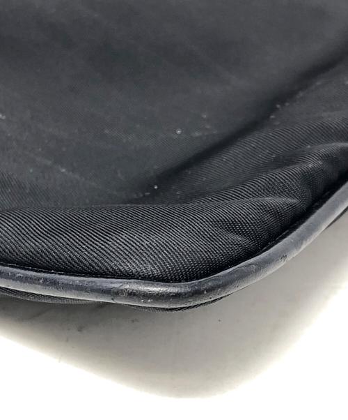 PRADA（プラダ）PRADA (プラダ) ナイロンクラッチバッグ ブラック サイズ:実寸サイズにてご確認ください。の古着・服飾アイテム
