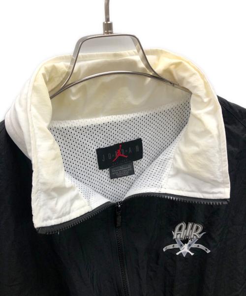 NIKE（ナイキ）NIKE (ナイキ) ナイロンジャケット エアジョーダン ブラック×ホワイト サイズ:XLの古着・服飾アイテム