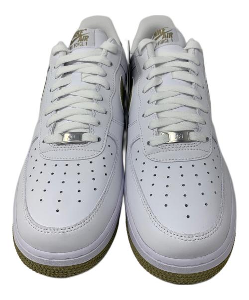 NIKE（ナイキ）NIKE (ナイキ) スニーカー Air Force 1 '07 （エア フォース 1 '07） ホワイト×オリーブ サイズ:30cm 未使用品の古着・服飾アイテム