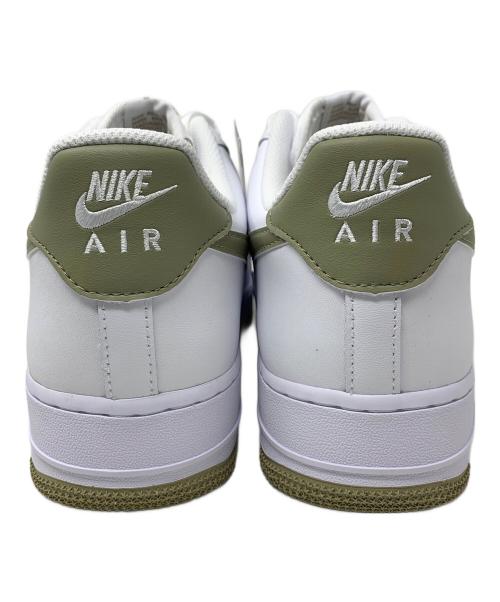 NIKE（ナイキ）NIKE (ナイキ) スニーカー Air Force 1 '07 （エア フォース 1 '07） ホワイト×オリーブ サイズ:30cm 未使用品の古着・服飾アイテム