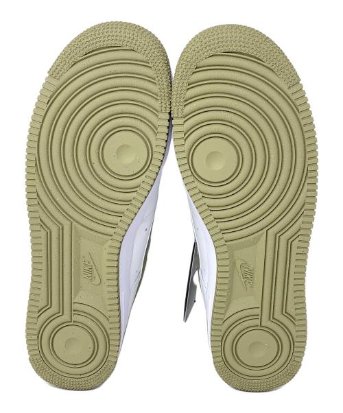 NIKE（ナイキ）NIKE (ナイキ) スニーカー Air Force 1 '07 （エア フォース 1 '07） ホワイト×オリーブ サイズ:30cm 未使用品の古着・服飾アイテム