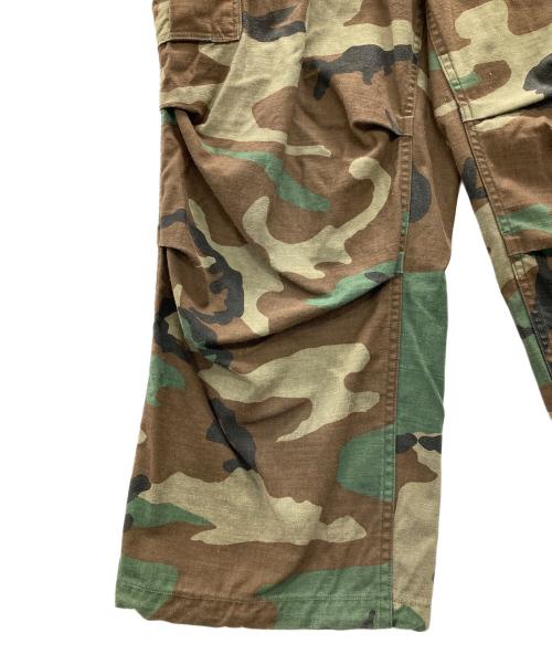 US ARMY（ユーエスアーミー）US ARMY (ユーエスアーミー) ウッドランド・カモ カーゴパンツ オリーブ サイズ:MEDIUM-SHORTの古着・服飾アイテム