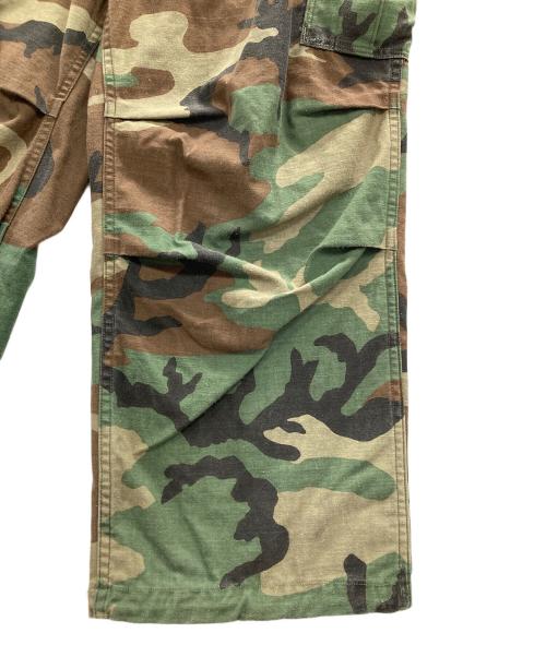US ARMY（ユーエスアーミー）US ARMY (ユーエスアーミー) ウッドランド・カモ カーゴパンツ オリーブ サイズ:MEDIUM-SHORTの古着・服飾アイテム