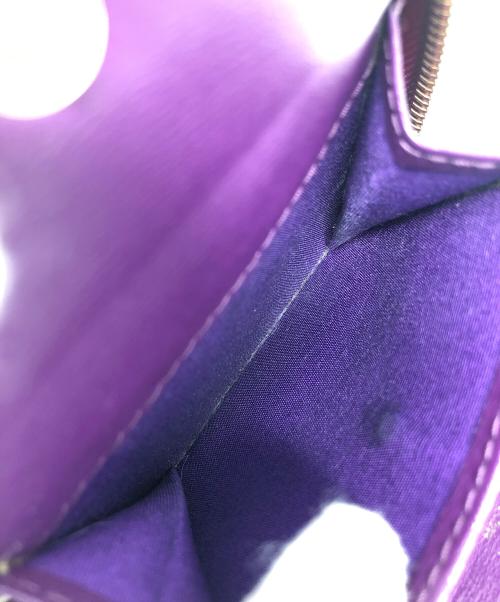 Salvatore Ferragamo（サルヴァトーレ フェラガモ）Salvatore Ferragamo (サルヴァトーレ フェラガモ) 2つ折り財布 GANCINI (ガンチーニ) パープル サイズ:実寸サイズにてご確認ください。の古着・服飾アイテム