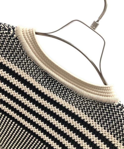 SIMPLICITE（シンプリシテ）SIMPLICITE (シンプリシテ) カーディガン ベージュ×ブラック サイズ:実寸サイズにてご確認ください。の古着・服飾アイテム