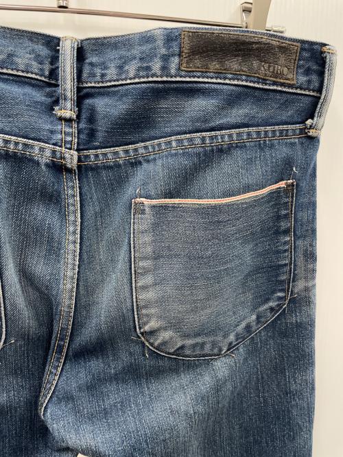 KURO（クロ）KURO (クロ) ダメージデニムパンツ インディゴ サイズ:実寸サイズにてご確認下さい。の古着・服飾アイテム