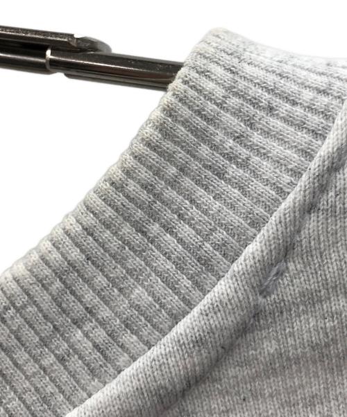 stussy（ステューシー）stussy (ステューシー) スウェット Regal Applique Crew（リーガル アプリケ クルー） ライトグレー サイズ:Sの古着・服飾アイテム