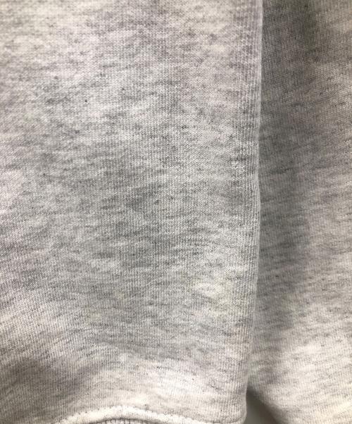 stussy（ステューシー）stussy (ステューシー) スウェット Regal Applique Crew（リーガル アプリケ クルー） ライトグレー サイズ:Sの古着・服飾アイテム