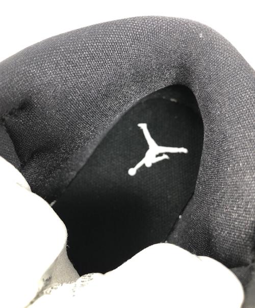 NIKE（ナイキ）NIKE (ナイキ) ハイカットスニーカー WMNS AIR JORDAN 1 MID(ウィメンズ エア ジョーダン 1 ミッド) ブラック×ホワイト サイズ:24.5cmの古着・服飾アイテム