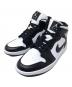 NIKE（ナイキ）の古着「ハイカットスニーカー WMNS AIR JORDAN 1 MID(ウィメンズ エア ジョーダン 1 ミッド)」｜ブラック×ホワイト