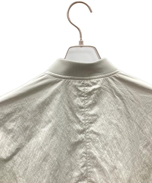 URBAN RESEARCH ROSSO（アーバンリサーチロッソ）URBAN RESEARCH ROSSO (アーバンリサーチロッソ) 撥水UVコクーンMA-1ブルゾン グレー サイズ:Fの古着・服飾アイテム