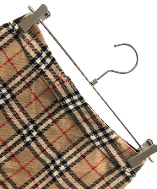 BURBERRY BLUE LABEL（バーバリーロンドンブルーレーベル）BURBERRY BLUE LABEL (バーバリーロンドンブルーレーベル) スカート ノバチェック ライトブラウン サイズ:36の古着・服飾アイテム