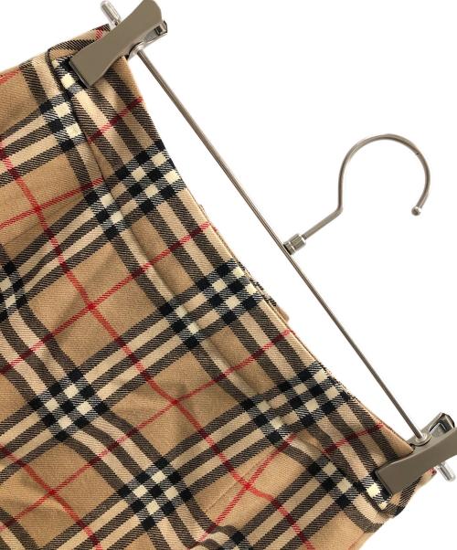 BURBERRY BLUE LABEL（バーバリーロンドンブルーレーベル）BURBERRY BLUE LABEL (バーバリーロンドンブルーレーベル) スカート ノバチェック ライトブラウン サイズ:36の古着・服飾アイテム