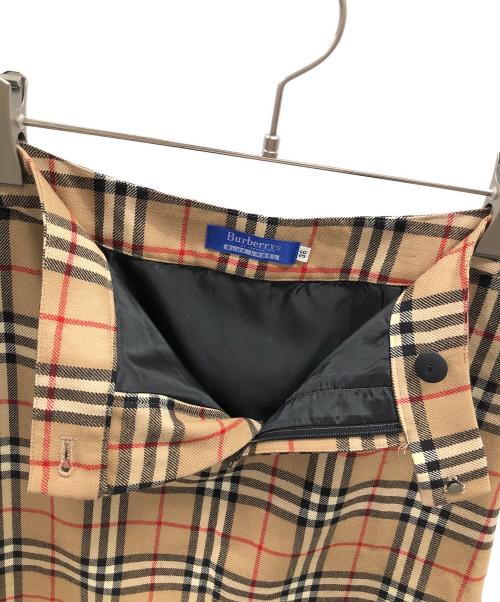BURBERRY BLUE LABEL（バーバリーロンドンブルーレーベル）BURBERRY BLUE LABEL (バーバリーロンドンブルーレーベル) スカート ノバチェック ライトブラウン サイズ:36の古着・服飾アイテム