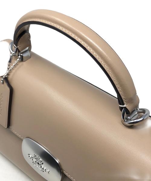 COACH（コーチ）COACH (コーチ) 2WAYバッグ ハンドバッグ ショルダーバッグ ライトブラウン サイズ:実寸サイズにてご確認ください。 未使用品の古着・服飾アイテム