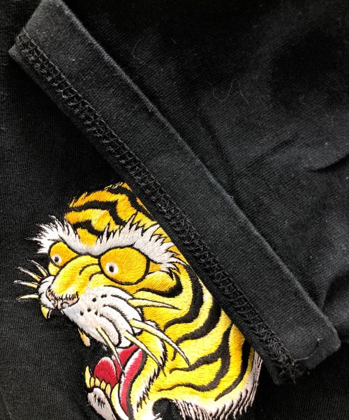 COREFIGHTER（コアファイター）COREFIGHTER (コアファイター) 虎刺繍Tシャツ ブラック サイズ:Mediumの古着・服飾アイテム