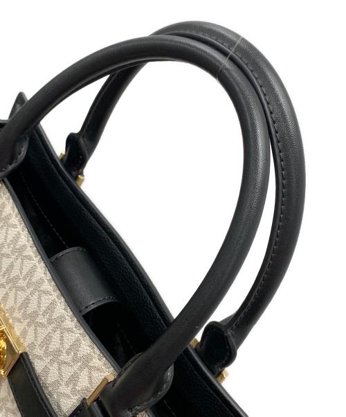 MICHAEL KORS（マイケル・コース）MICHAEL KORS (マイケルコース) 2WAYバッグ ハンドバッグ ショルダーバッグ ベージュ サイズ:実寸サイズにてご確認ください。の古着・服飾アイテム