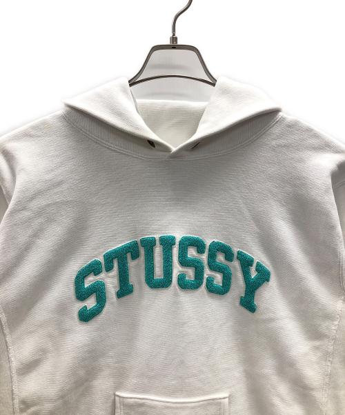 Champion REVERSE WEAVE（チャンピオン リバース ウィーブ）Champion REVERSE WEAVE (チャンピオン リバース ウィーブ) stussy (ステューシー) プルオーバーパーカー ホワイト サイズ:X-LARGEの古着・服飾アイテム