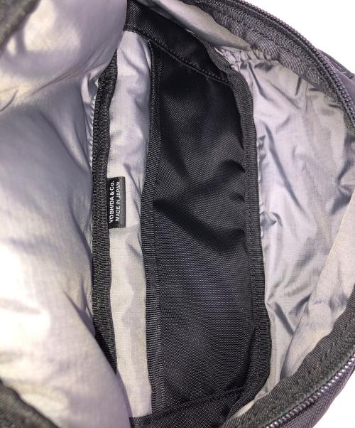 PORTER（ポーター）PORTER (ポーター) ウエストバッグ FLASH（フラッシュ） ブラック サイズ:実寸サイズにてご確認ください。の古着・服飾アイテム