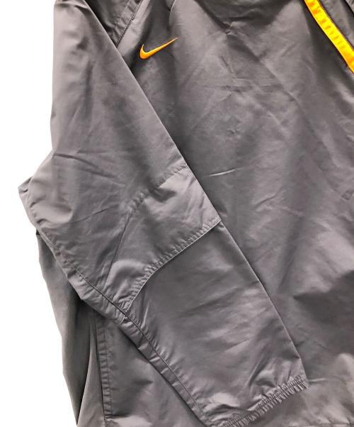 NIKE（ナイキ）NIKE (ナイキ) ナイロンプルオーバー パープル サイズ:Lの古着・服飾アイテム