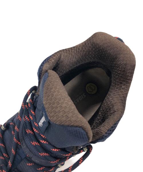 Columbia（コロンビア）Columbia (コロンビア) トレッキングシューズ SAVER V MMID OUT DRY (セイバーファイブミッドアウトドライ) ネイビー サイズ:25.5cmの古着・服飾アイテム