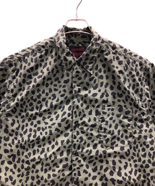 WACKO MARIA（ワコマリア）WACKO MARIA (ワコマリア) GRAMICCI (グラミチ) 半袖シャツ レオパード柄 カーキ サイズ:ASIA XLの古着・服飾アイテム