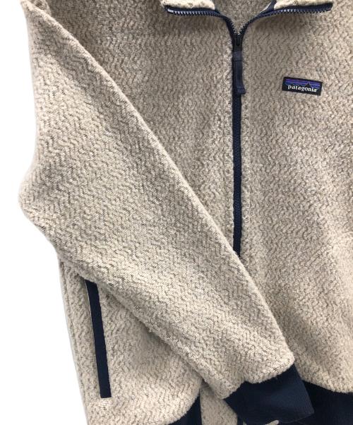 Patagonia（パタゴニア）Patagonia (パタゴニア) フリースジャケット ベージュ×ネイビー サイズ:Sの古着・服飾アイテム