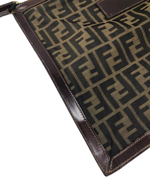 FENDI（フェンディ）FENDI (フェンディ) クラッチバッグ ズッカ サイズ:実寸サイズにてご確認ください。の古着・服飾アイテム