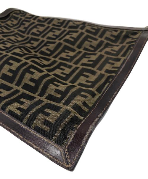 FENDI（フェンディ）FENDI (フェンディ) クラッチバッグ ズッカ サイズ:実寸サイズにてご確認ください。の古着・服飾アイテム