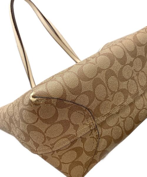 COACH（コーチ）COACH (コーチ) PEANUTS (ピーナッツ) トートバッグ キャンバス ワッペン サイズ:実寸サイズにてご確認ください。の古着・服飾アイテム