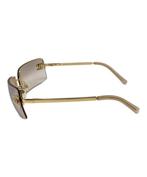 CHANEL（シャネル）CHANEL (シャネル) サングラス ココマーク ラインストーン サイズ:62□15 120の古着・服飾アイテム